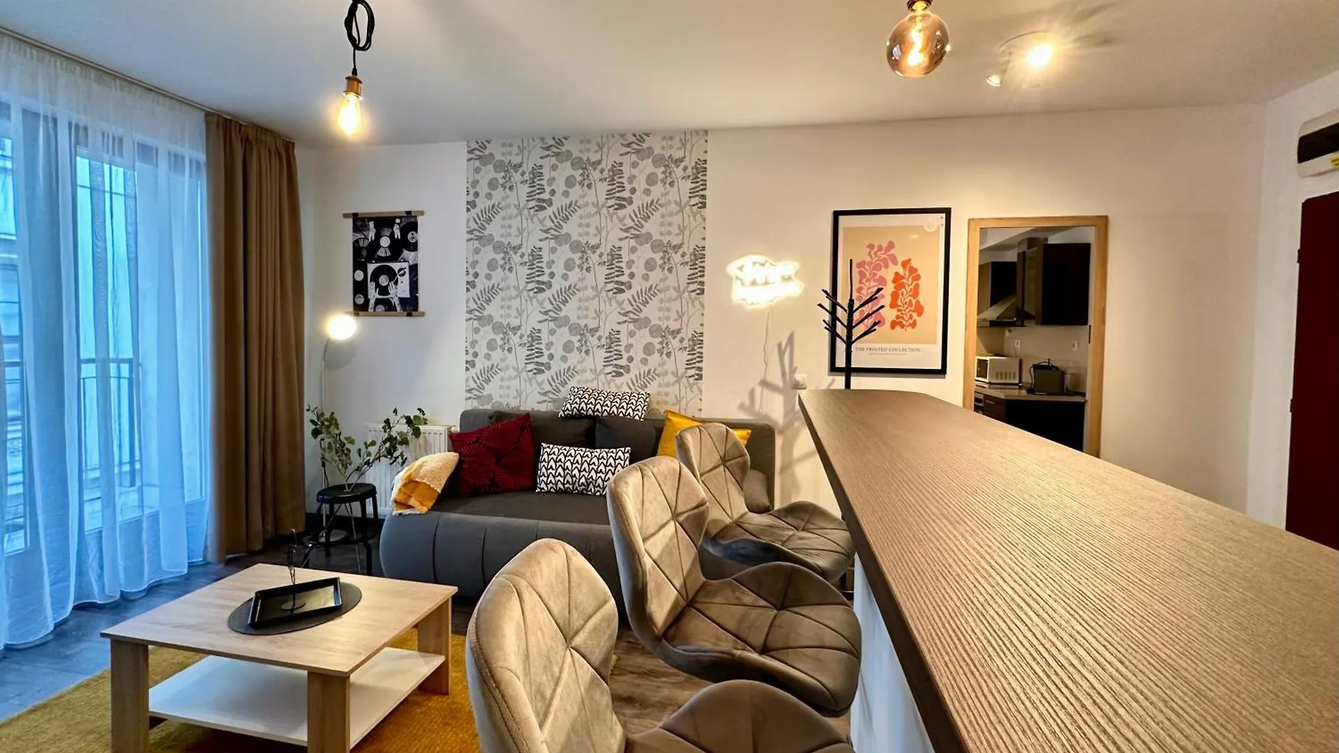 Vinyl Gozsdu Apartments Budapest Hungary
