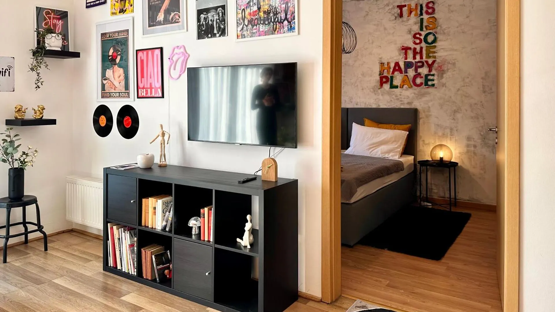 Vinyl Gozsdu Apartments Budapest
