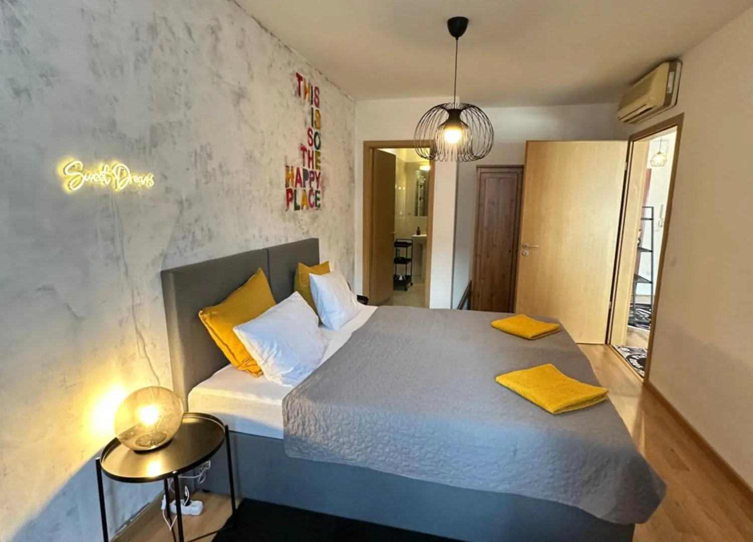 Vinyl Gozsdu Apartments Budapest