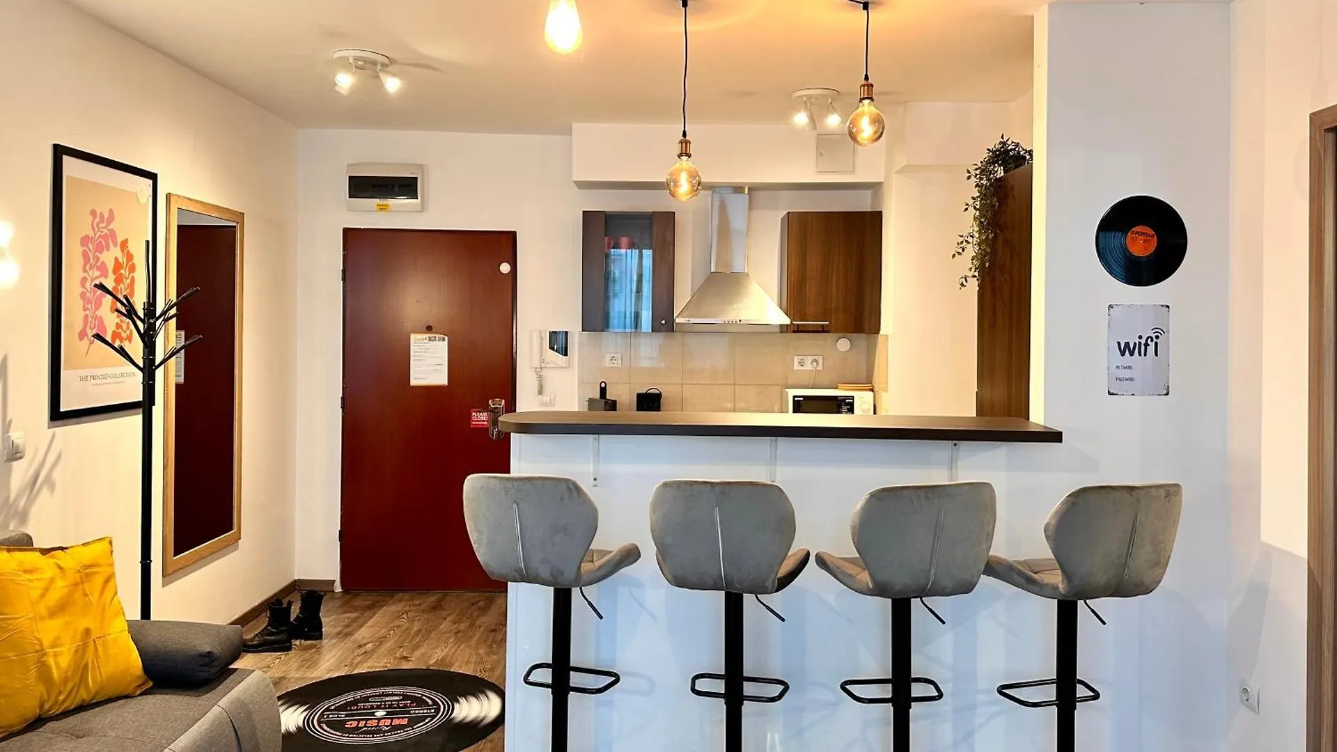 Vinyl Gozsdu Apartments Budapest