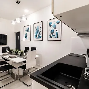 Quiet Very & Stylish Budapest