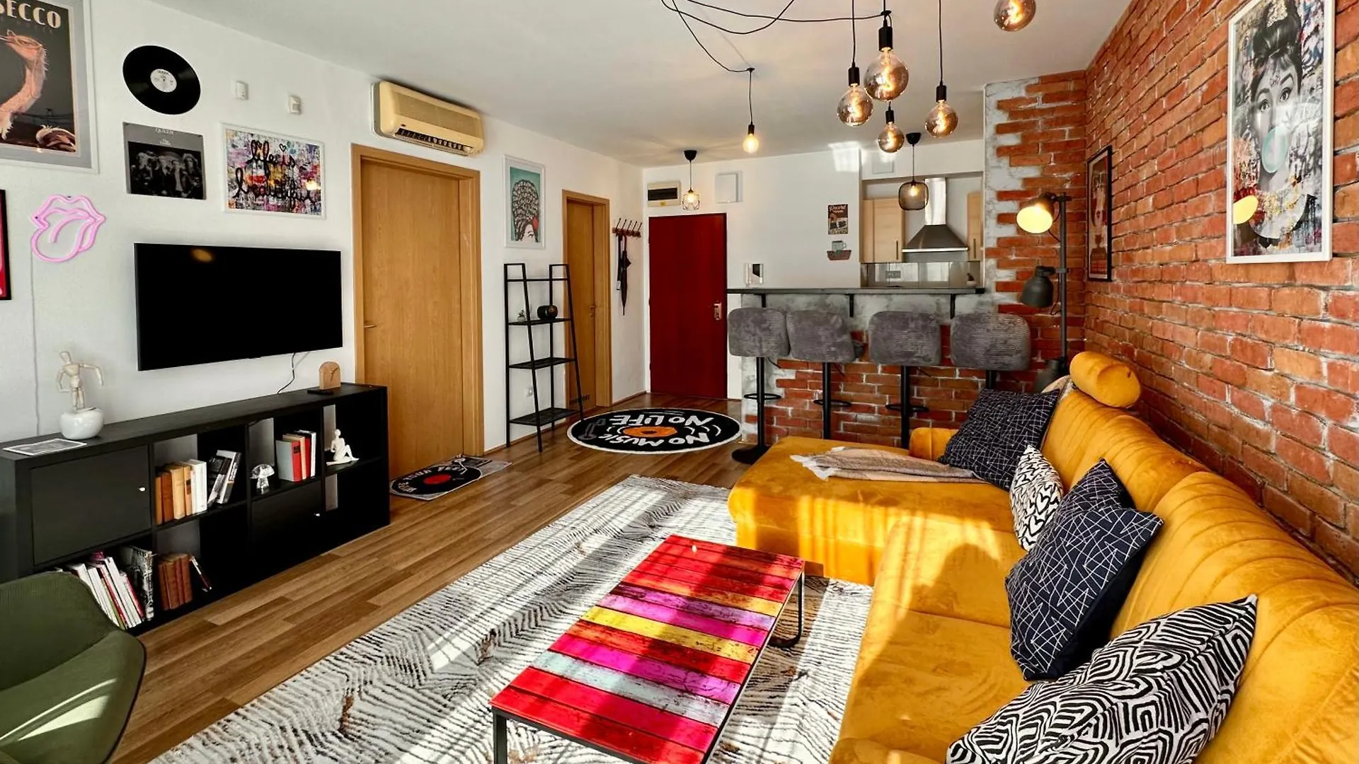 Vinyl Gozsdu Apartments Budapest